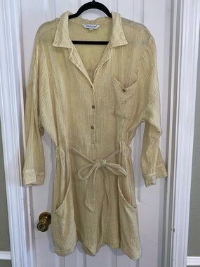 DAVI & DANI Pale Yellow Button-Front Tie-Waist Jumpsuit Romper